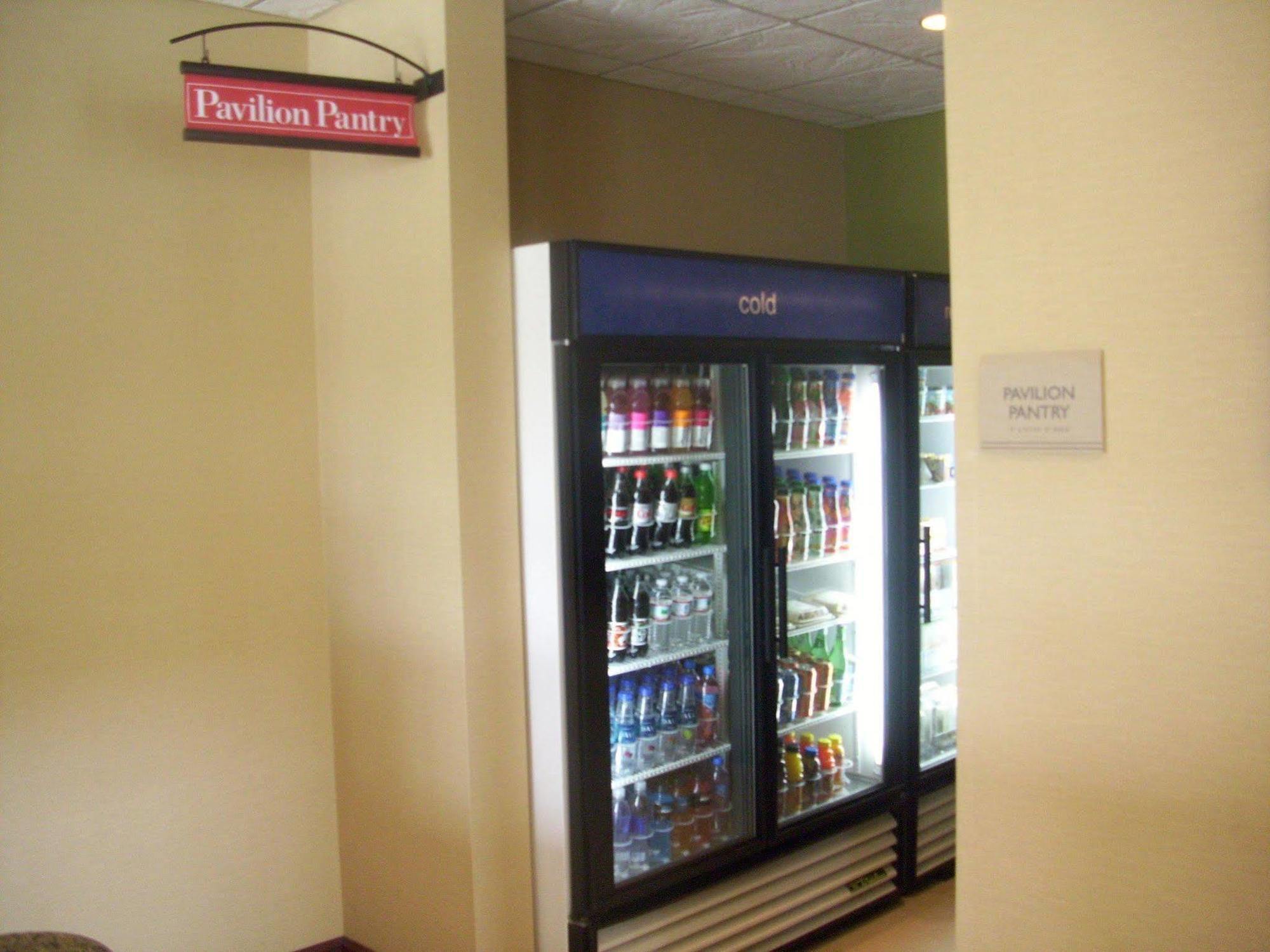 Hilton Garden Inn Evansville Exteriör bild